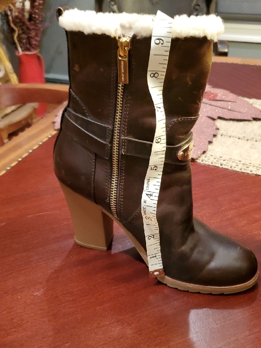 Michael Kors Women's Brown Leather Mid Calf 4in Heel Boots Shearling Distressed - Picture 15 of 15